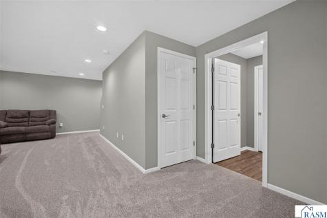 109 Peridot Court Mankato MN 56001