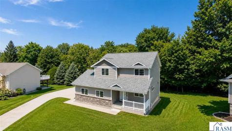 109 Peridot Court Mankato MN 56001