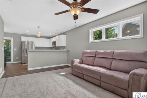 109 Peridot Court Mankato MN 56001