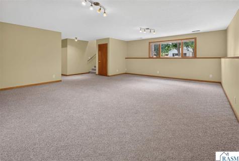 108 Celestine Circle Mankato MN 56001