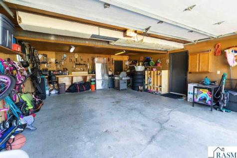 207 SW Maple Avenue Elysian MN 56028