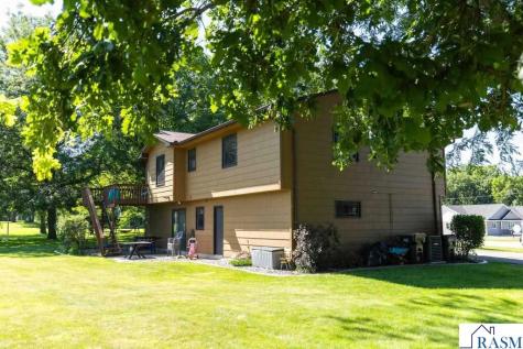 207 SW Maple Avenue Elysian MN 56028