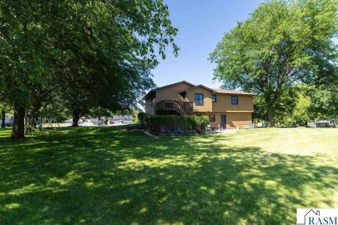 207 SW Maple Avenue Elysian MN 56028