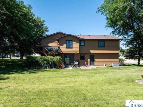 207 SW Maple Avenue Elysian MN 56028