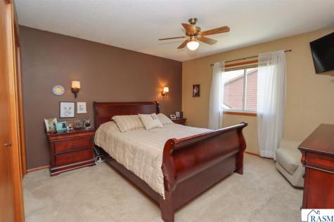 149 Mary Circle North Mankato MN 56003