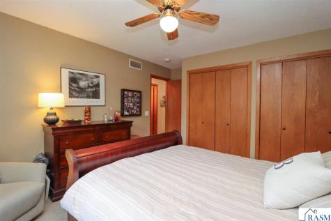 149 Mary Circle North Mankato MN 56003