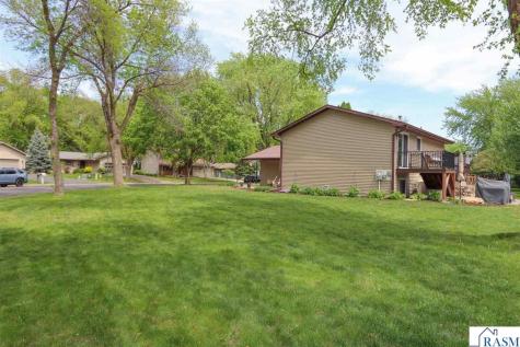 149 Mary Circle North Mankato MN 56003