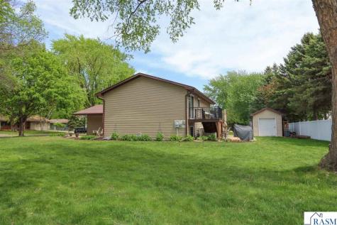149 Mary Circle North Mankato MN 56003