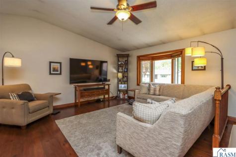 149 Mary Circle North Mankato MN 56003