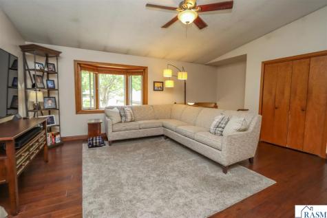 149 Mary Circle North Mankato MN 56003
