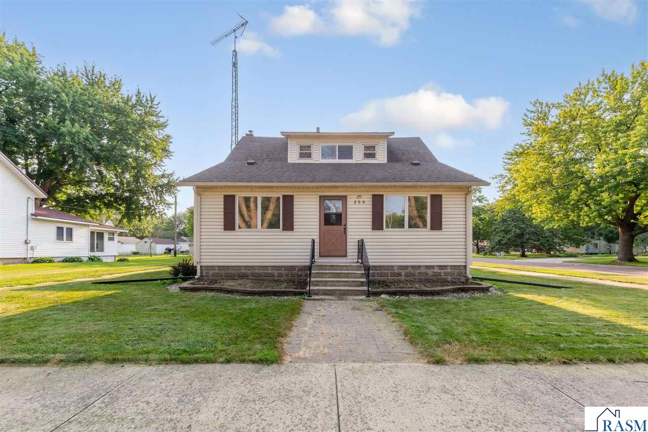 200 SE 1st Avenue Mapleton MN 56065