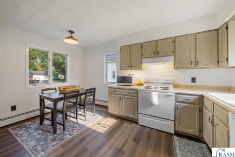 200 SE 1st Avenue Mapleton MN 56065