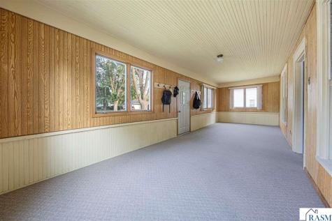 200 SE 1st Avenue Mapleton MN 56065