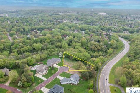 1008 Applewood Court Mankato MN 56001