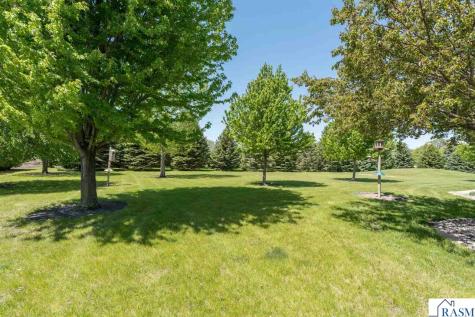 50792 Birch Bluff Drive North Mankato MN 56003
