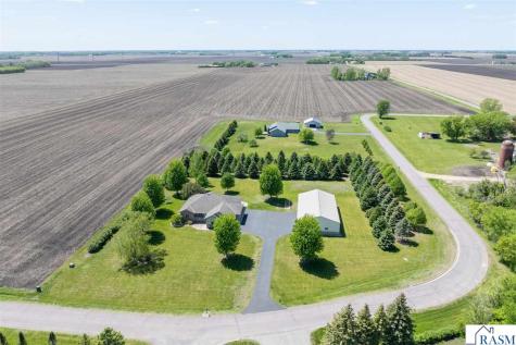 50792 Birch Bluff Drive North Mankato MN 56003