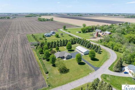 50792 Birch Bluff Drive North Mankato MN 56003