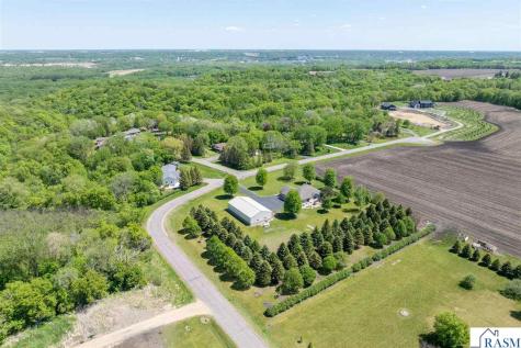 50792 Birch Bluff Drive North Mankato MN 56003