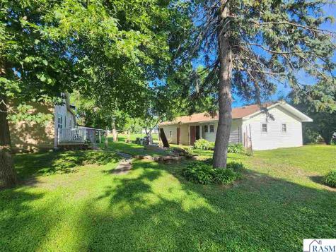117 E Pleasant Street Garden City MN 56034