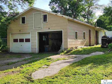 117 E Pleasant Street Garden City MN 56034
