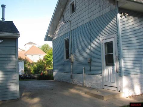 517 Grant Avenue North Mankato MN 56003