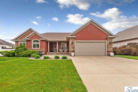 112 Jacob Drive Mankato MN 56001
