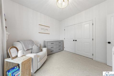 112 Jacob Drive Mankato MN 56001