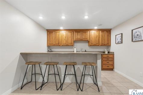 112 Jacob Drive Mankato MN 56001