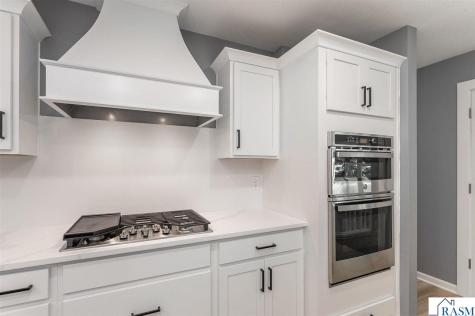 300 Viking Drive Mankato MN 56001