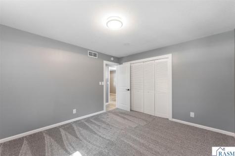 300 Viking Drive Mankato MN 56001