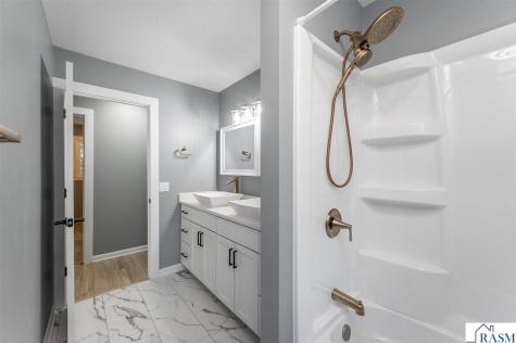 300 Viking Drive Mankato MN 56001
