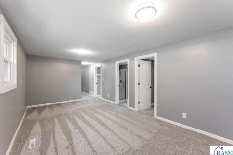 300 Viking Drive Mankato MN 56001
