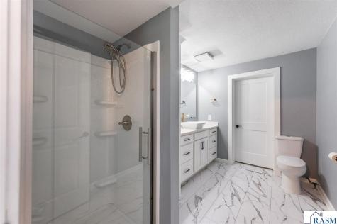 300 Viking Drive Mankato MN 56001