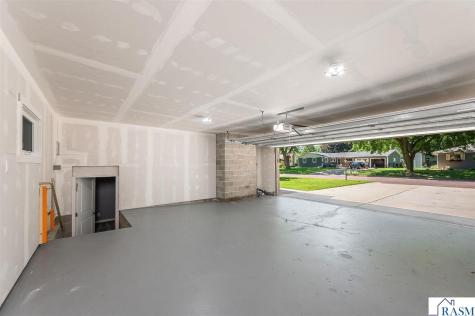 300 Viking Drive Mankato MN 56001