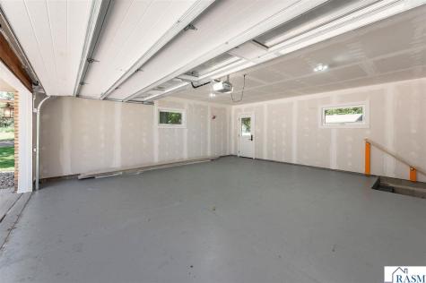 300 Viking Drive Mankato MN 56001
