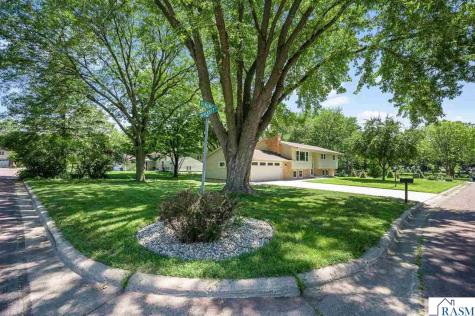 300 Viking Drive Mankato MN 56001