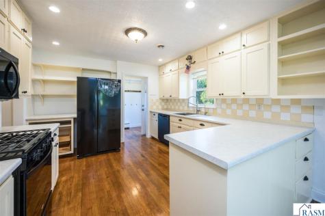 30452 390th Street Le Sueur MN 56058