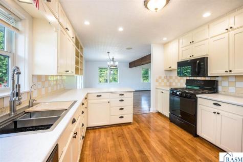 30452 390th Street Le Sueur MN 56058