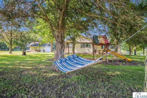 30452 390th Street Le Sueur MN 56058
