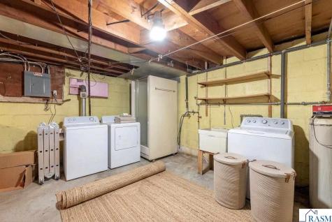 1609 4th Avenue Mankato MN 56001