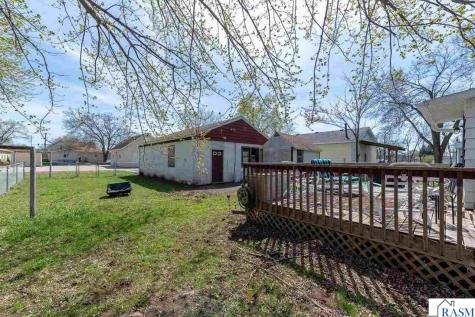 1609 4th Avenue Mankato MN 56001
