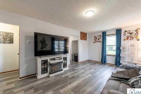 1609 4th Avenue Mankato MN 56001