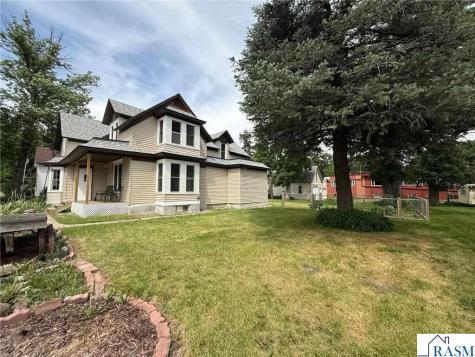 212 N Murphy Street Lake Crystal MN 56055