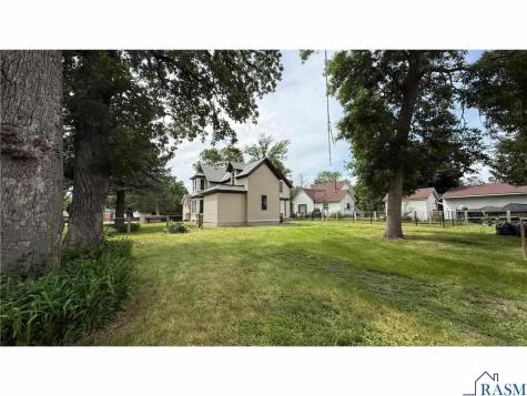 212 N Murphy Street Lake Crystal MN 56055