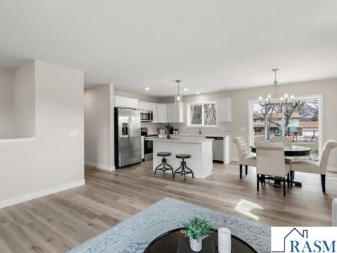 13 Kodiak Court North Mankato MN 56003