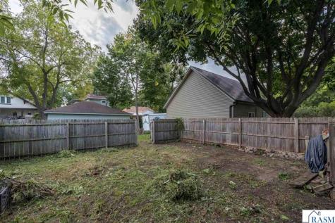 326 W Grace Street St. Peter MN 56082
