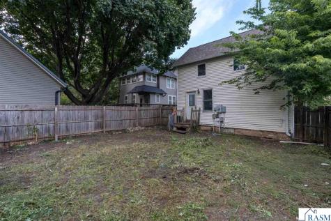 326 W Grace Street St. Peter MN 56082