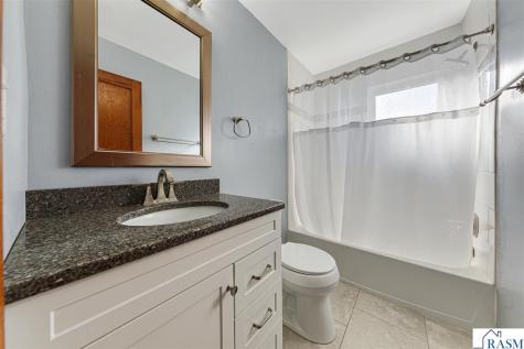 817 S 5th Street New Ulm MN 56073