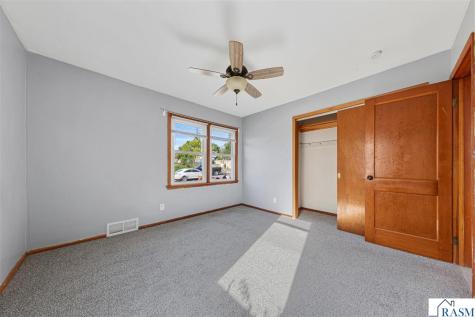 817 S 5th Street New Ulm MN 56073