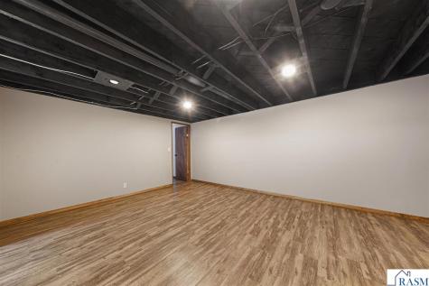 817 S 5th Street New Ulm MN 56073